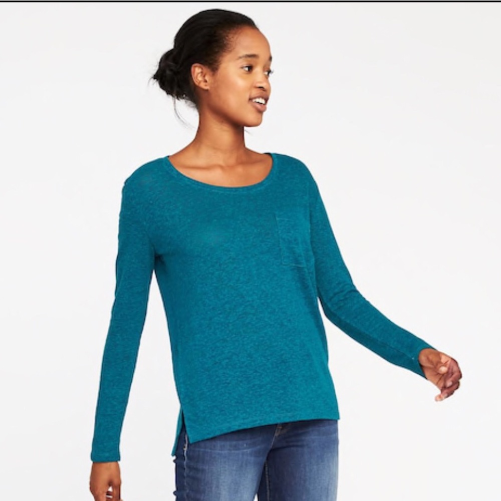 BUNDLE ☝️☝️- 2 Old Navy Boyfriend Shirts